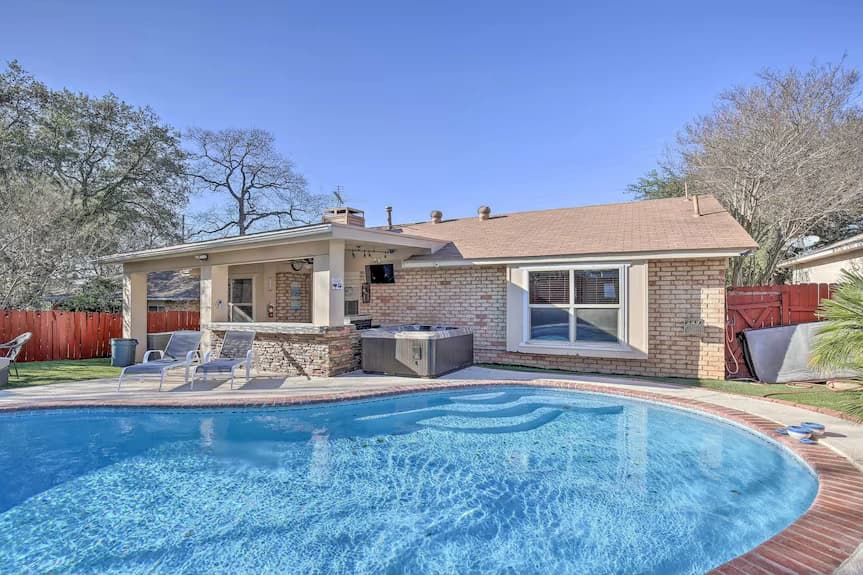 Anti-glare window tint installation near a San Antonio TX backyard pool
